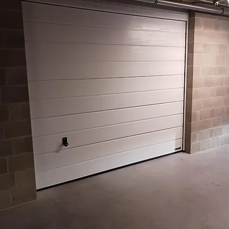 Louis Vlak Bij De Zee * Остенде